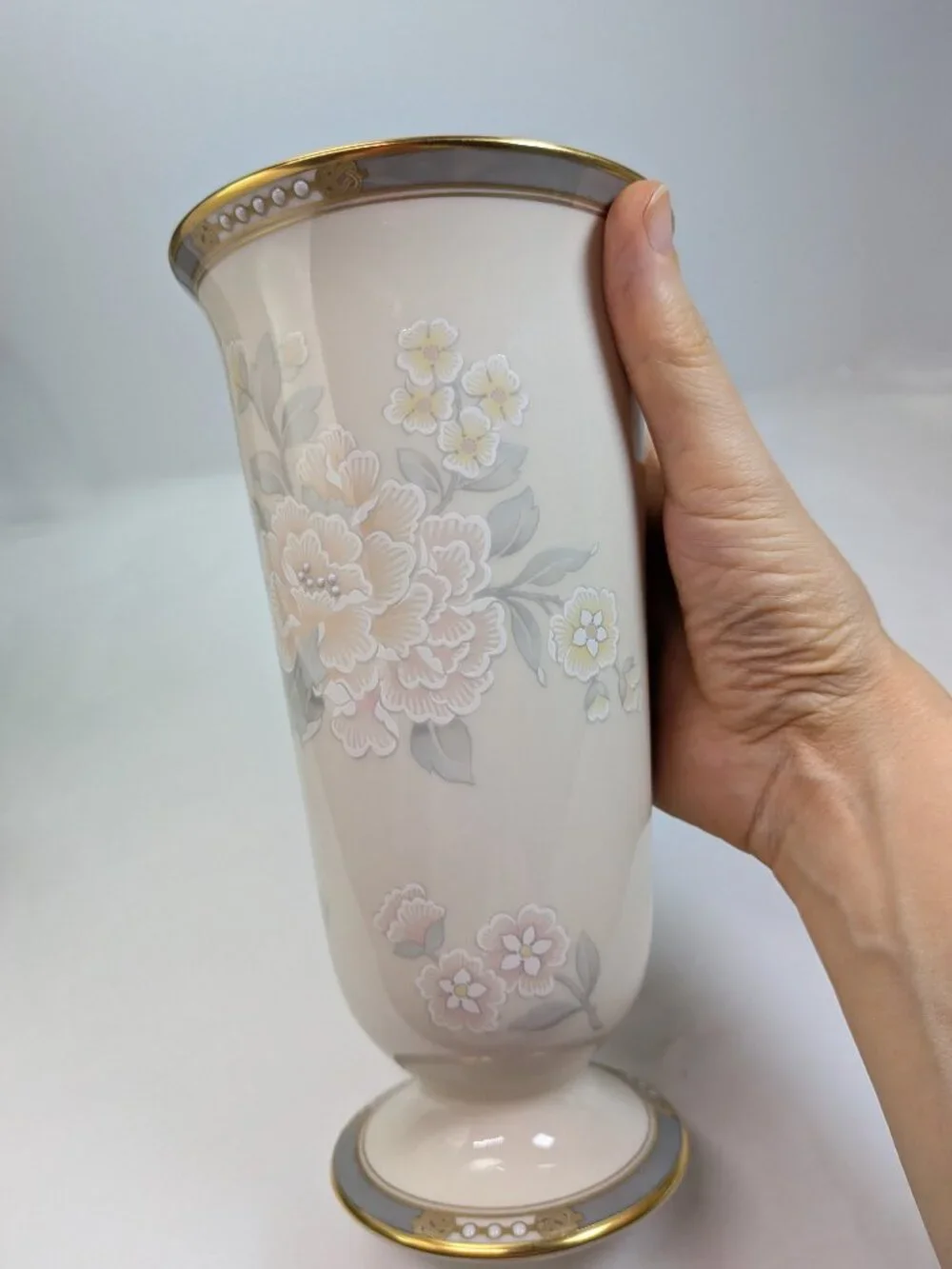 Lenox McKinley Vintage Jeweled Enamel Pastel Floral Pedestal Vase - USA